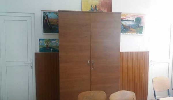 Mobilier nou in trei sali de clasa